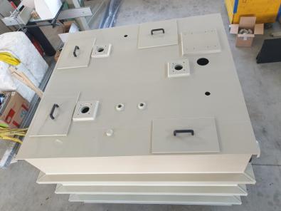 Mehrkammerbehälter mit Rührwerken